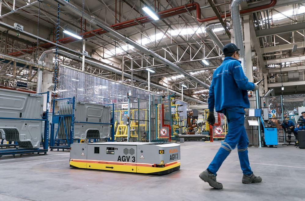 หุ่นยนต์ขนส่งในโรงงาน